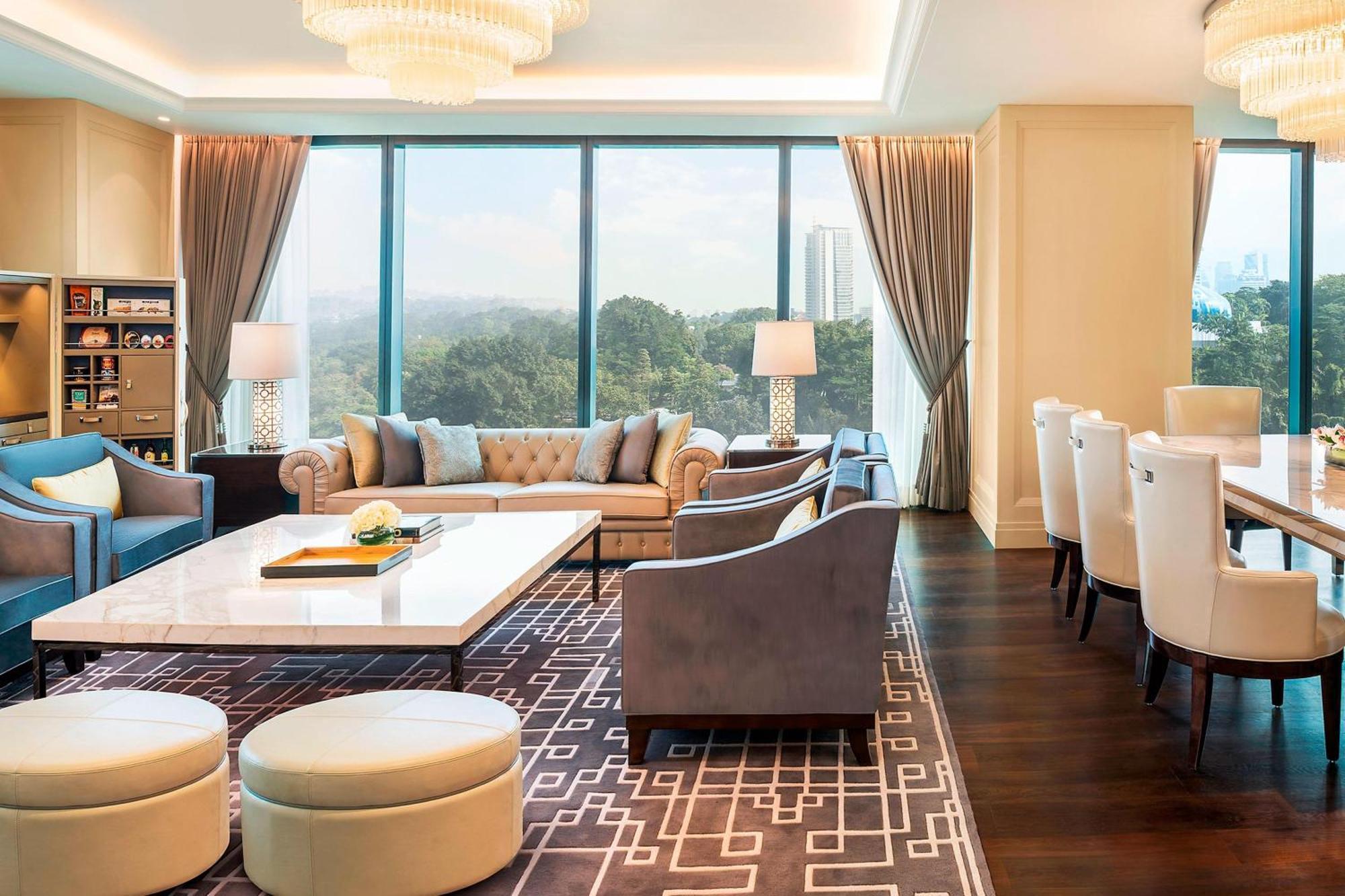 John Jacob Astor Suite, Lake Gardens View,1534818391:JPEG